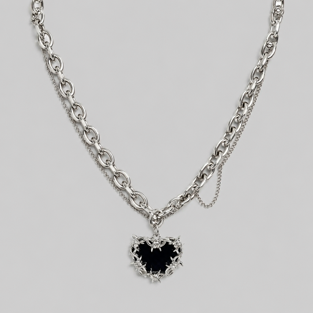 BLACK HEART THORN NÁHRDELNÍK