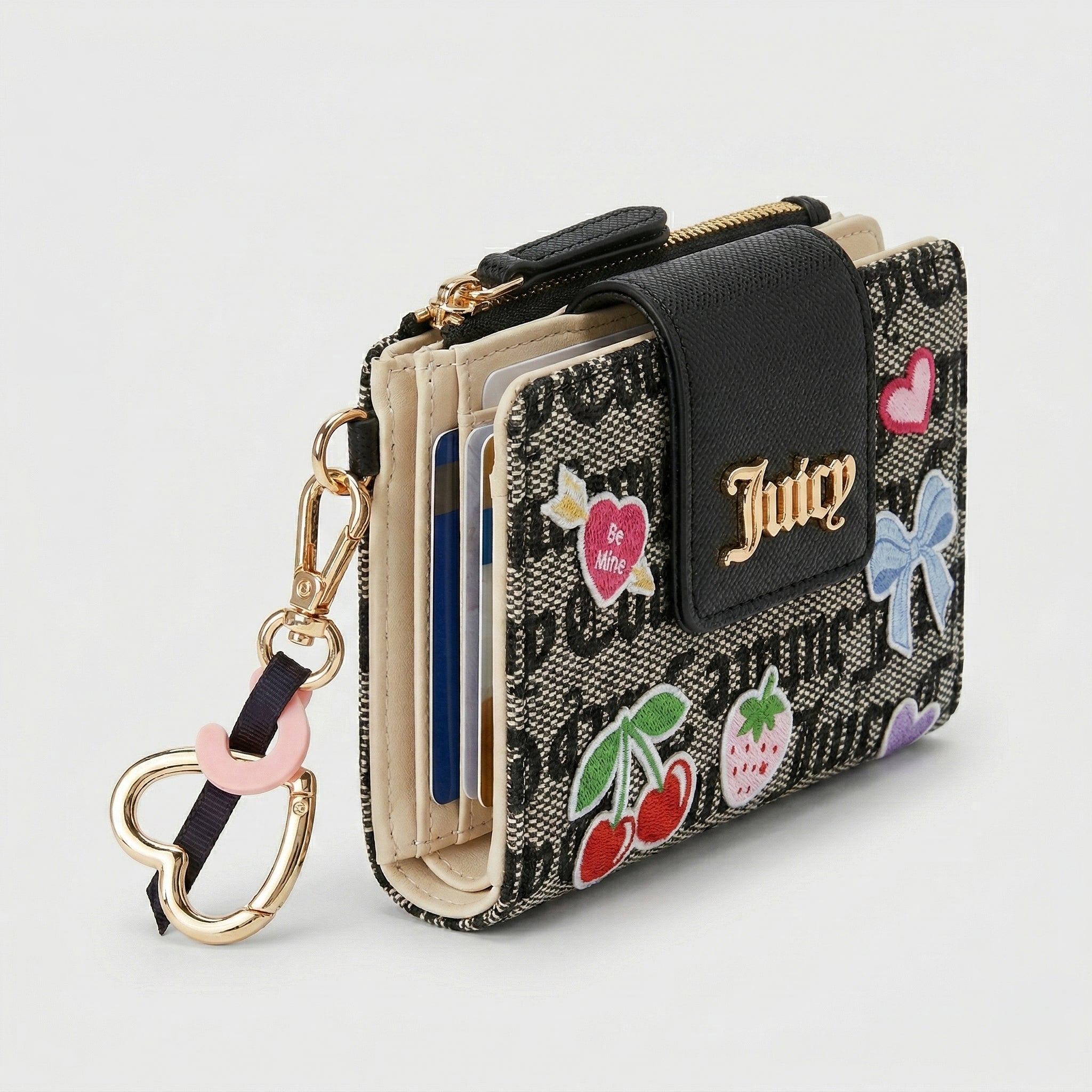 Juicy Couture Charm Monogram peněženka